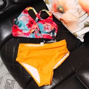 RELLECIGA BIKINI SET SIZE SMALL